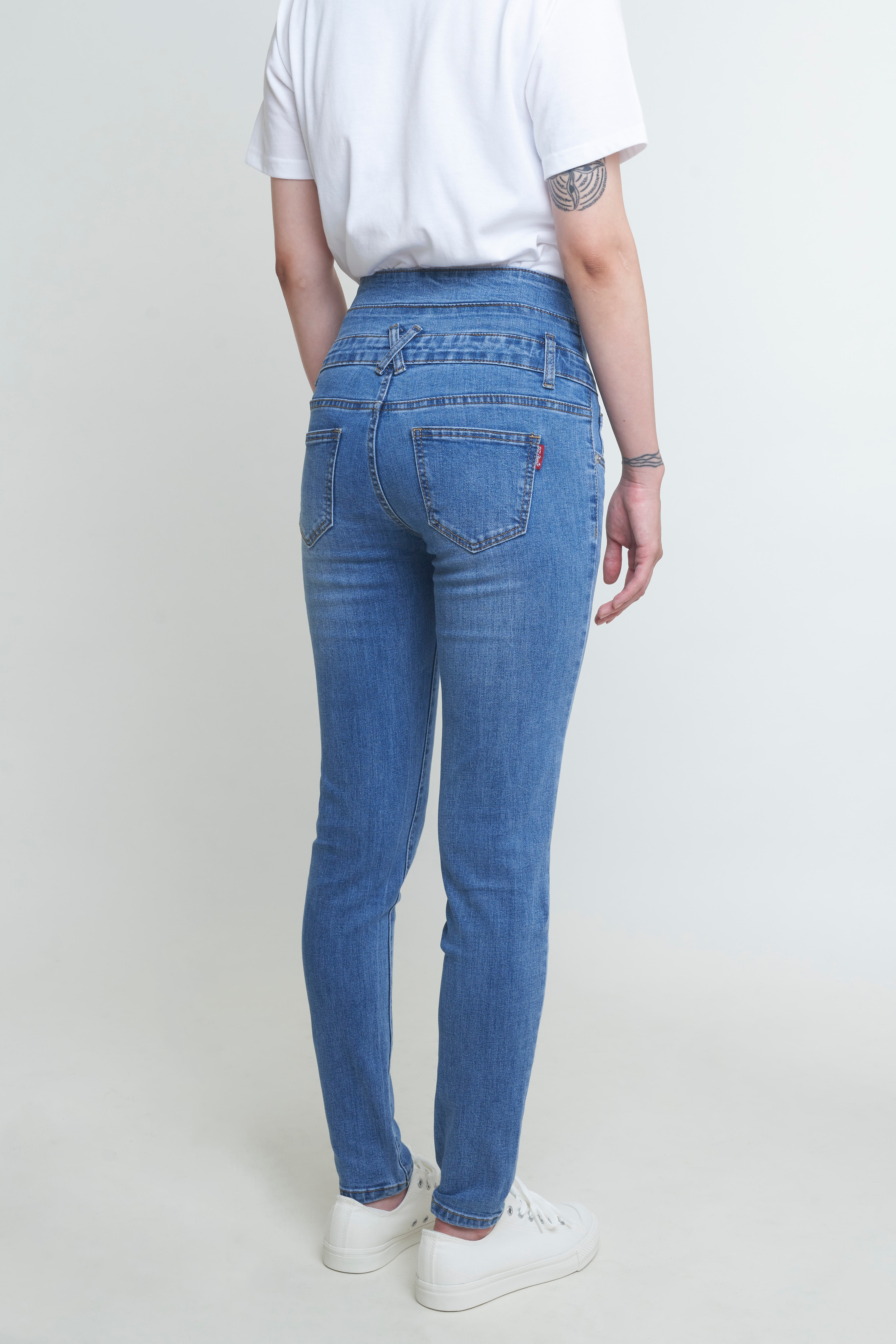 97JEANS|高腰剪裁長腿系列#B027366